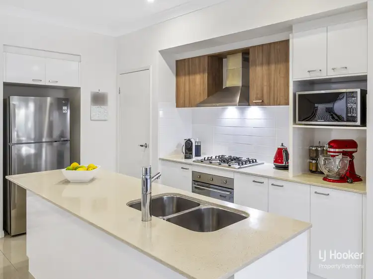 Second view of Homely house listing, 27 Diligent Place, Runcorn QLD 4113