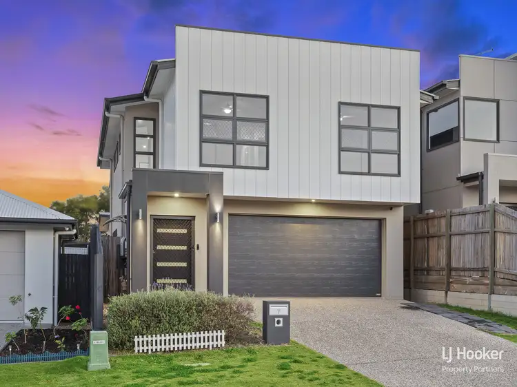 7 Atlantic Place, Pallara QLD 4110