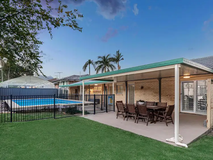Fourth view of Homely house listing, 4 Valentia Street, Mansfield QLD 4122
