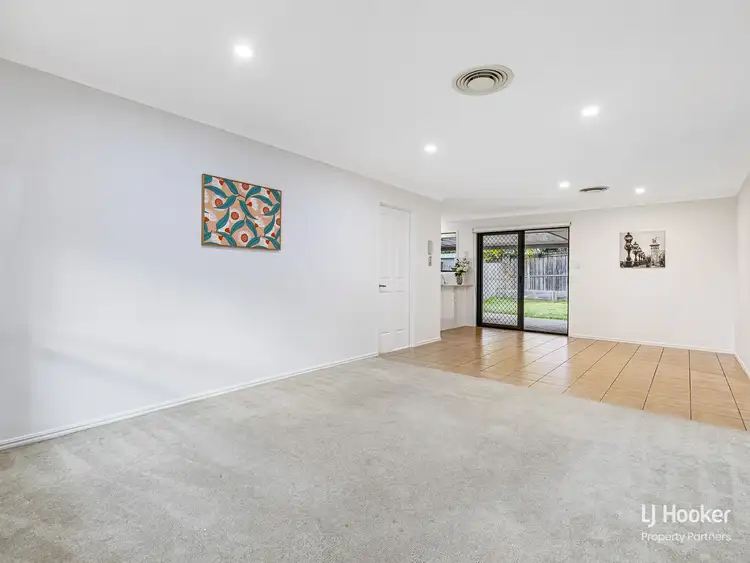 Fourth view of Homely villa listing, 2/8 Honeysuckle Way, Calamvale QLD 4116