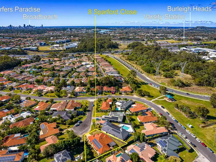 8 Sparford Close, Mudgeeraba QLD 4213