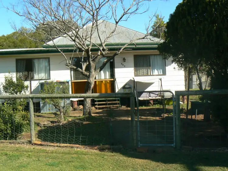 109 Bridge Street, Oakey QLD 4401