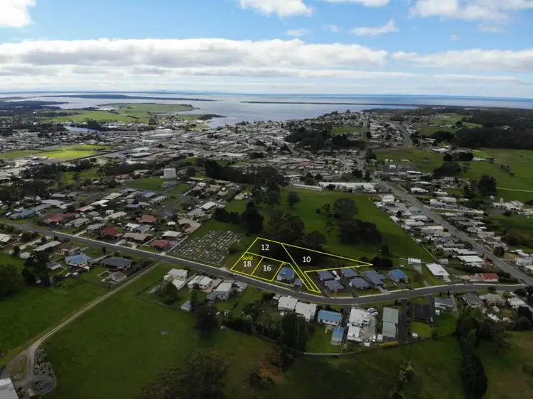 12 John Street, Smithton TAS 7330