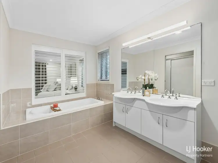 Fifth view of Homely house listing, 4 Martin Place, Runcorn QLD 4113