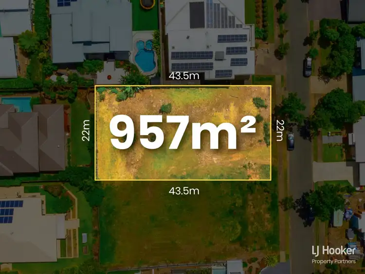 5 Scenery Court, Brookwater QLD 4300