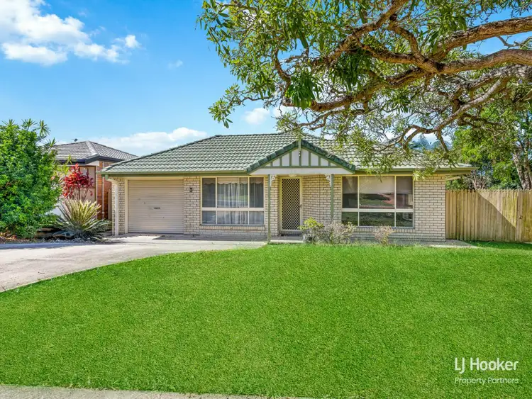 Main view of Homely house listing, 8 Vista Circuit, Runcorn QLD 4113