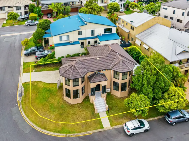 35 Mapleton Circuit, Varsity Lakes QLD 4227