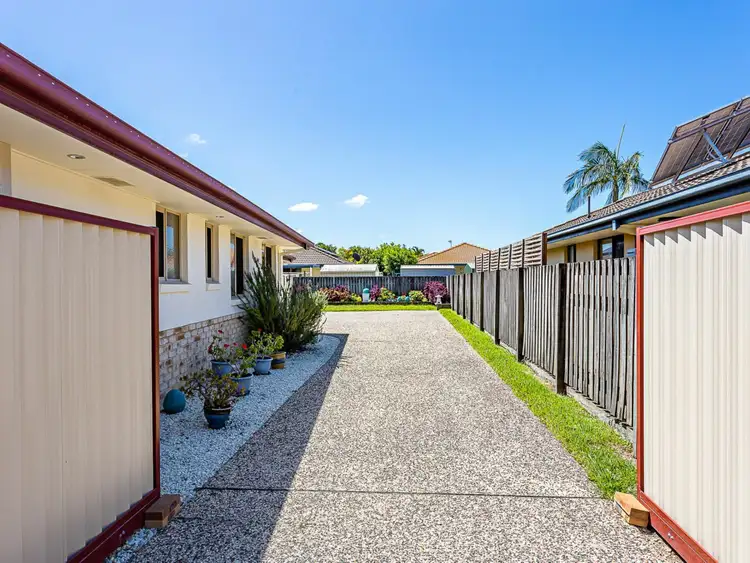 Sixth view of Homely house listing, 2 Leila Court, Mudgeeraba QLD 4213