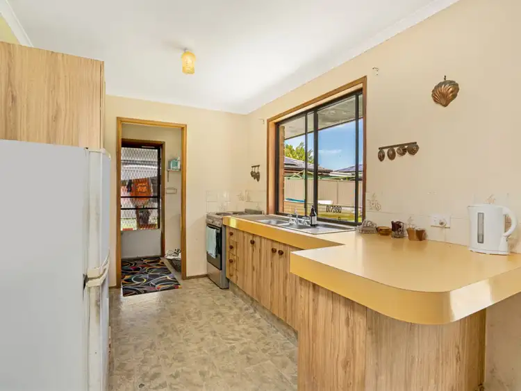Fifth view of Homely house listing, 4 Onyx Court, Carrara QLD 4211