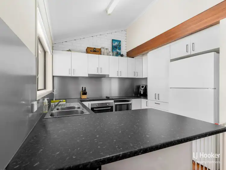 Fifth view of Homely townhouse listing, 2/38 Lani Street, Wishart QLD 4122