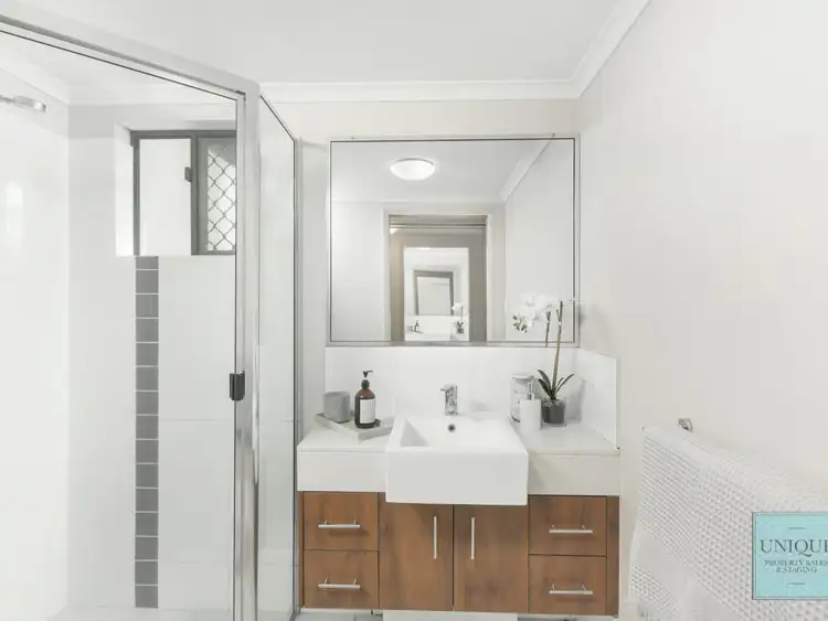 Seventh view of Homely unit listing, Unit 38/1-15 Robson Street, Mooroobool QLD 4870