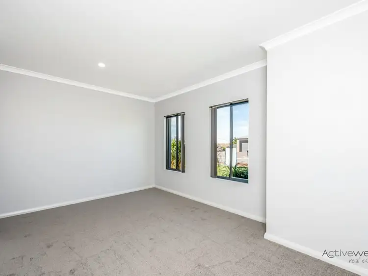 Sixth view of Homely house listing, 10 Yolanda Edge, Wandina WA 6530