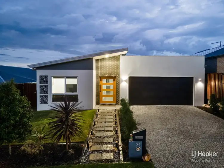 54 Macadamia Circuit, Park Ridge QLD 4125