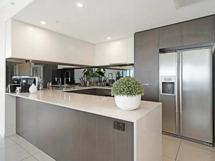 Sixth view of Homely unit listing, 1703/25-31 East Quay Drive, Biggera Waters QLD 4216