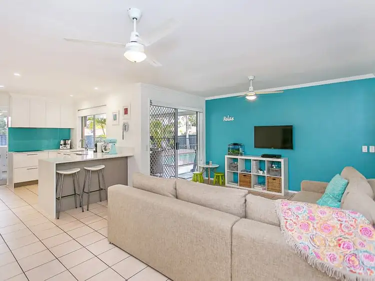 Sixth view of Homely house listing, 2 Ilminster Crescent, Mudgeeraba QLD 4213