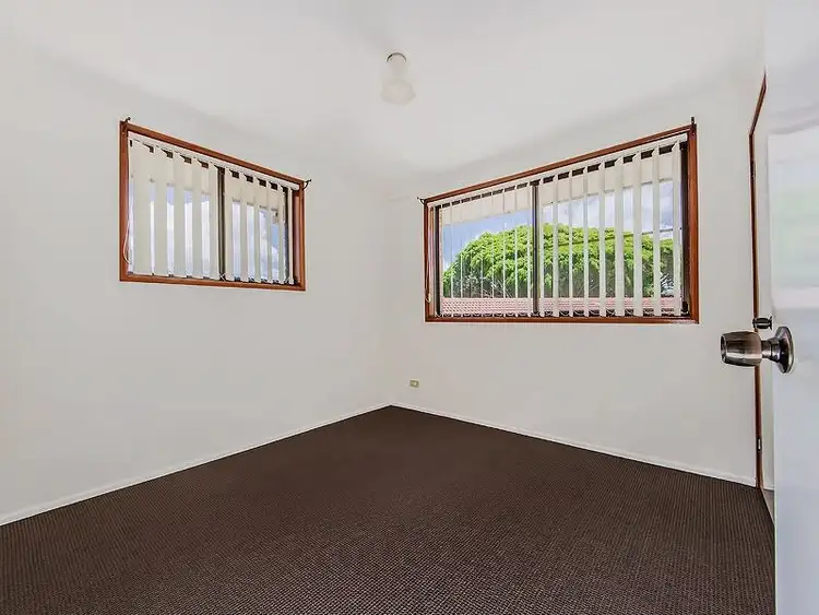 Fifth view of Homely unit listing, 8/13 Christina Court, Mermaid Waters QLD 4218