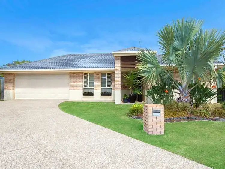 7 Stromlo Court, Pacific Pines QLD 4211