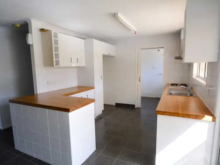 42 Katandra Street, Boyne Island QLD 4680