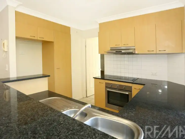 Fifth view of Homely townhouse listing, 18 Bourton Rd, Merrimac QLD 4226