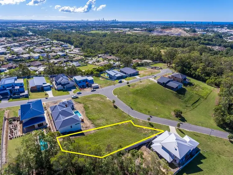 34 KINGCREST DR, Reedy Creek QLD 4227