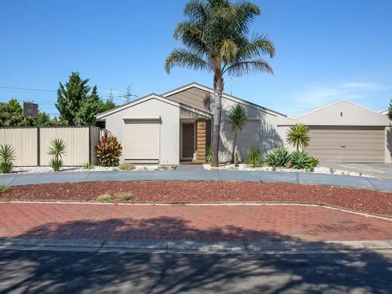Main view of Homely house listing, 3 Penola Close, St Albans VIC 3021