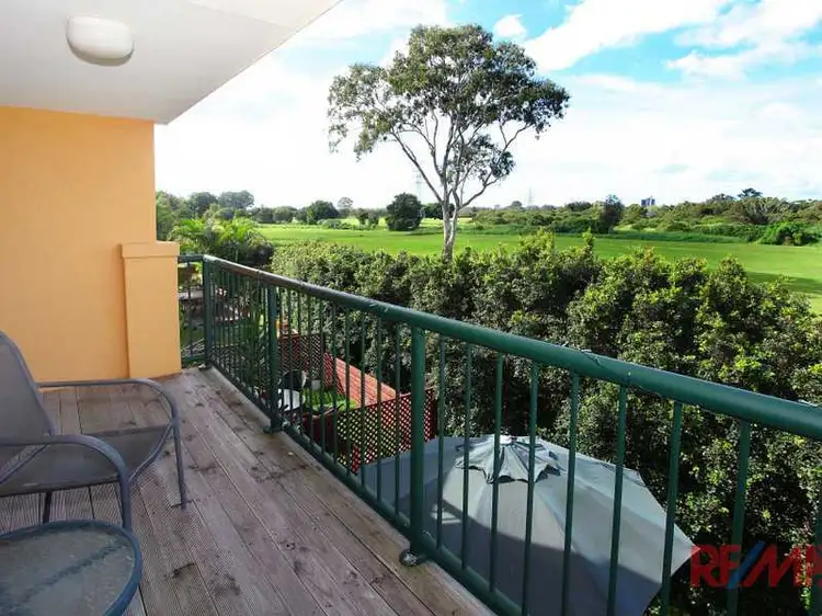 120 Highfield Dr, Merrimac QLD 4226