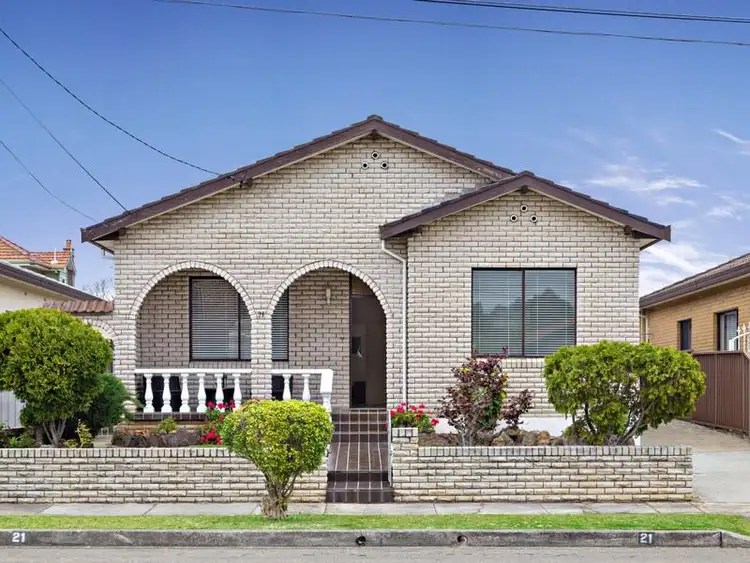 21 Russell Street, Russell Lea NSW 2046