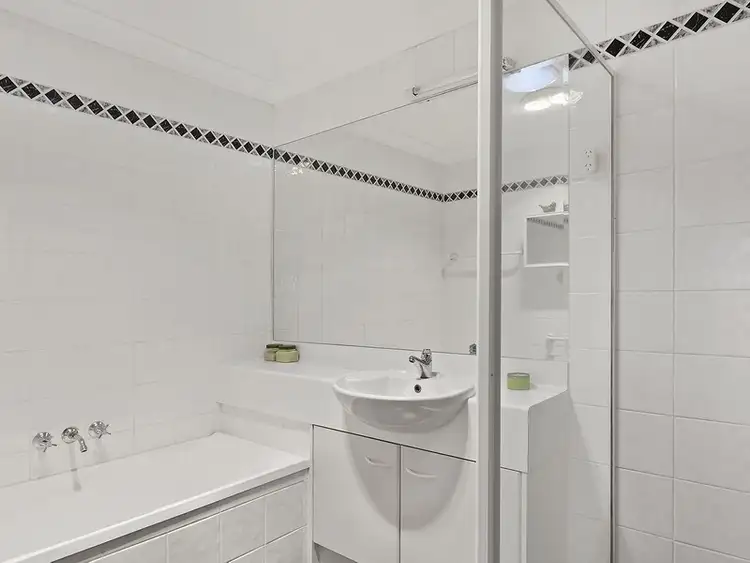 Sixth view of Homely semi-detached listing, Unit 90/2 Langport Parade, Mudgeeraba QLD 4213