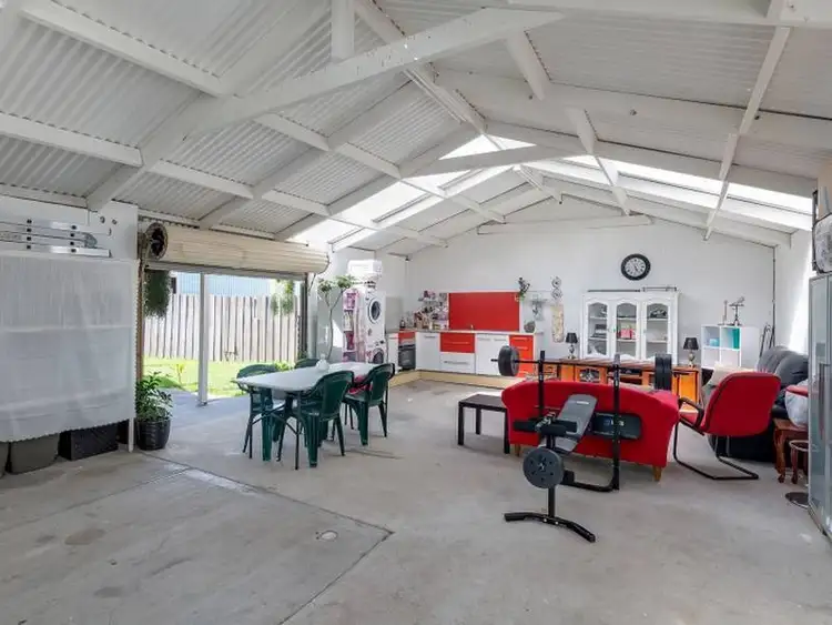 Sixth view of Homely house listing, 3 Penola Close, St Albans VIC 3021