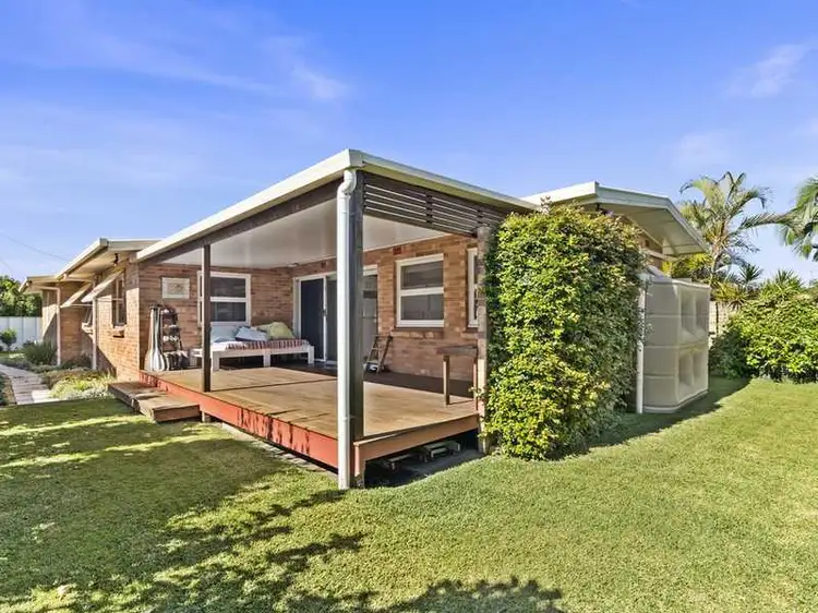 12 Morotai Avenue, Palm Beach QLD 4221