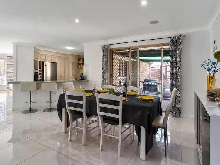 139 Wallandra Rd, Mudgeeraba QLD 4213