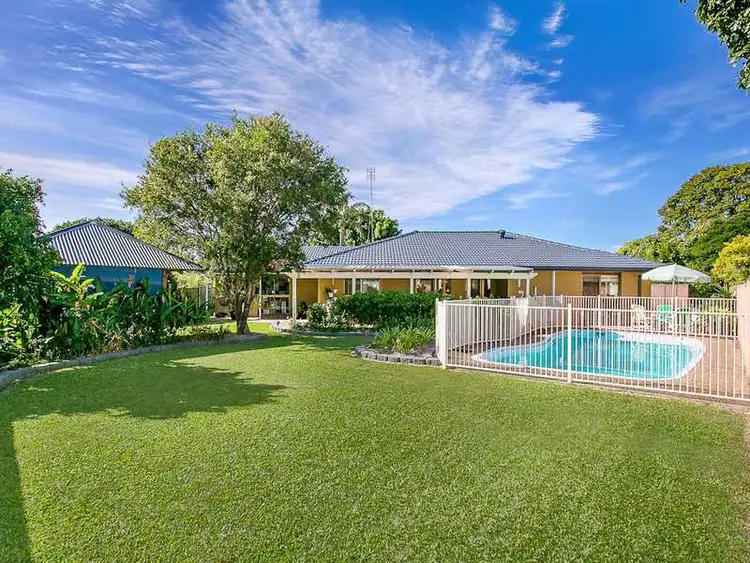 15 Henning Ct, Mermaid Waters QLD 4218