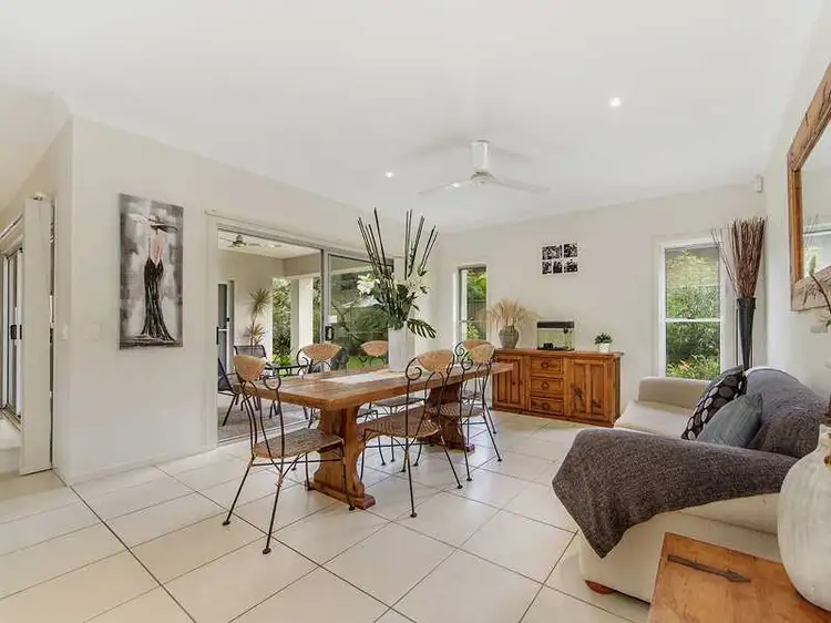 15 Emerson Drive, Bonogin QLD 4213