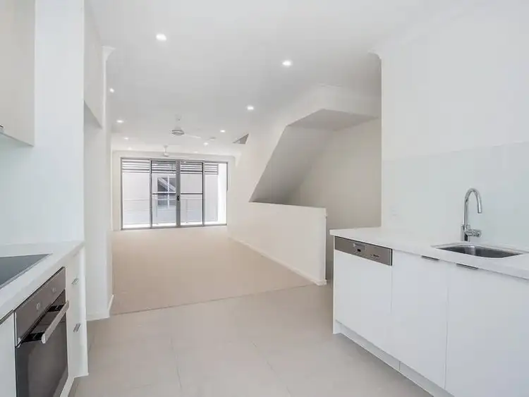 Sixth view of Homely townhouse listing, 28/3028 The Boulevard, Carrara QLD 4211
