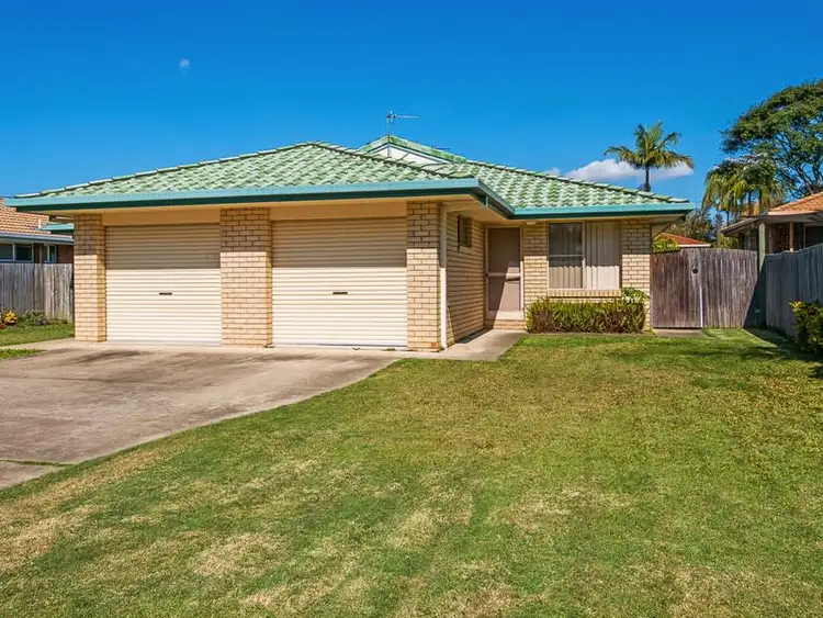 2/124 Whiting St, Labrador QLD 4215