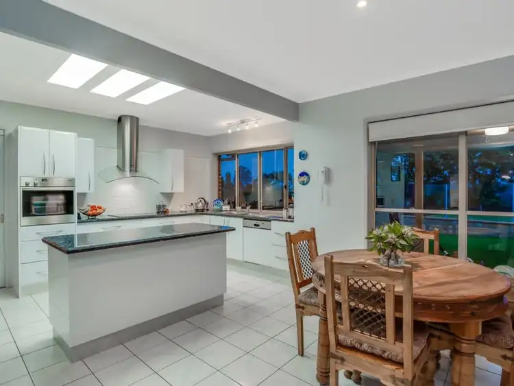 Sixth view of Homely house listing, 2 Duke Court, Tallai QLD 4213