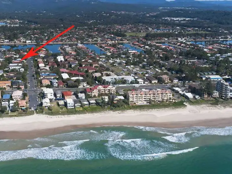 44 Fifteenth Avenue, Palm Beach QLD 4221