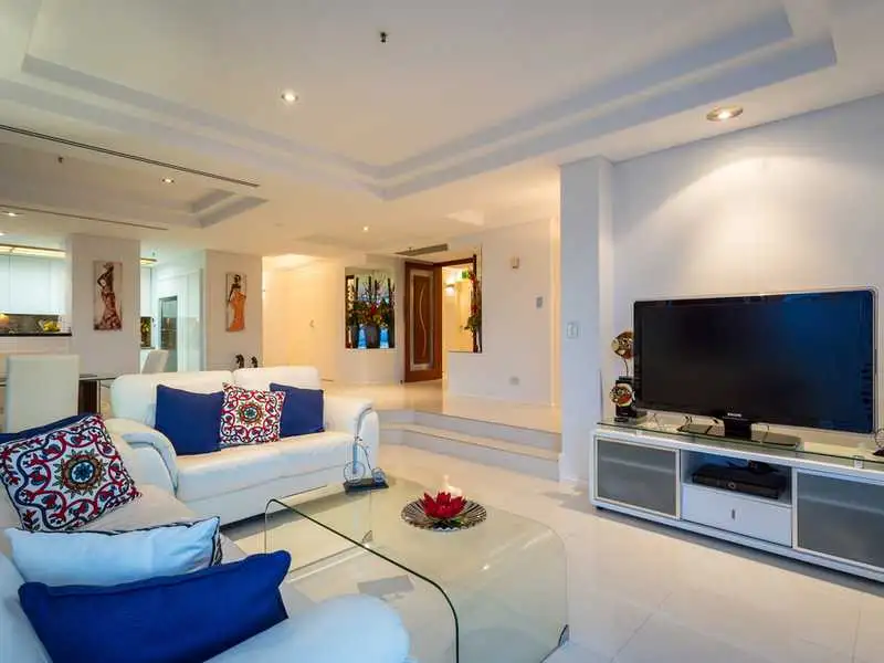 Main view of Homely apartment listing, 20 Riverview Parade, Surfers Paradise QLD 4217