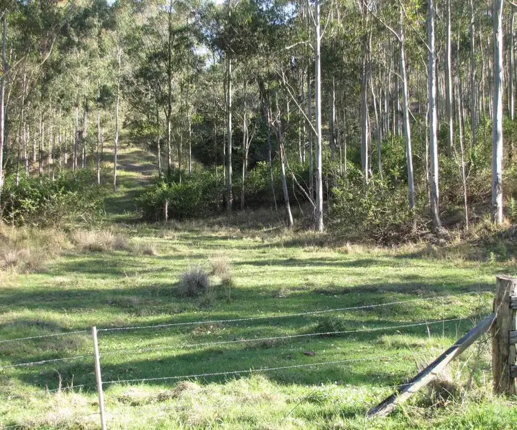 - Muller Roseberry Creek Road, Roseberry Creek NSW 2474