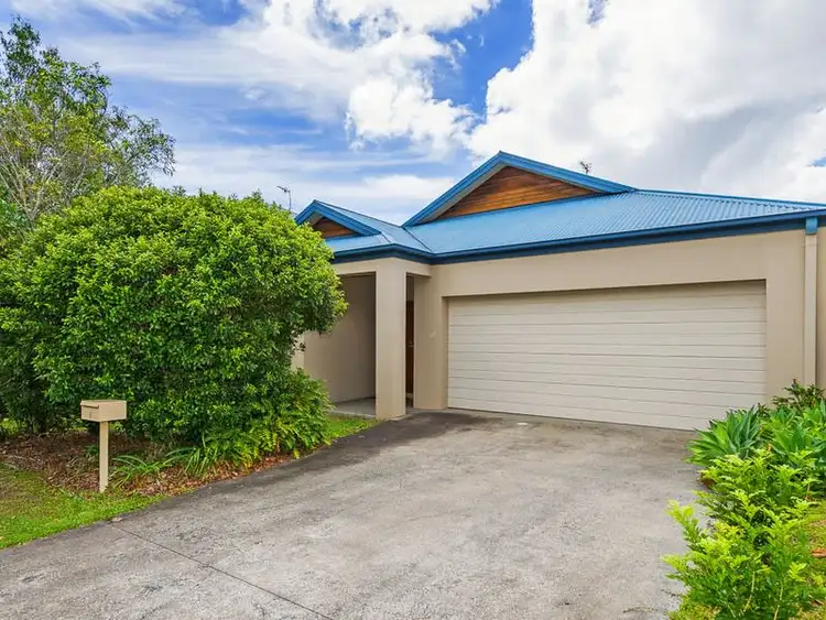 8 Imperia Cr, Varsity Lakes QLD 4227