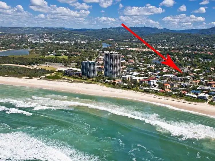 2/16 Second Avenue, Palm Beach QLD 4221