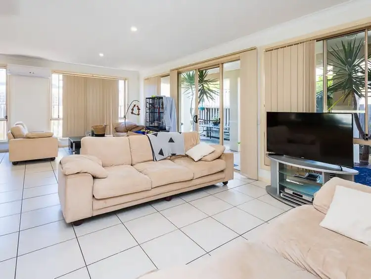 43 Majorca Cr, Varsity Lakes QLD 4227