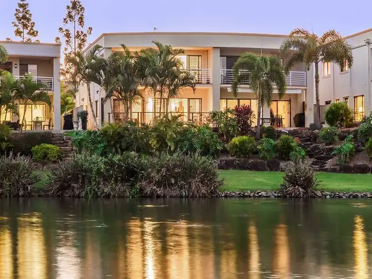 75/117 Palm Meadows Drive, Carrara QLD 4211