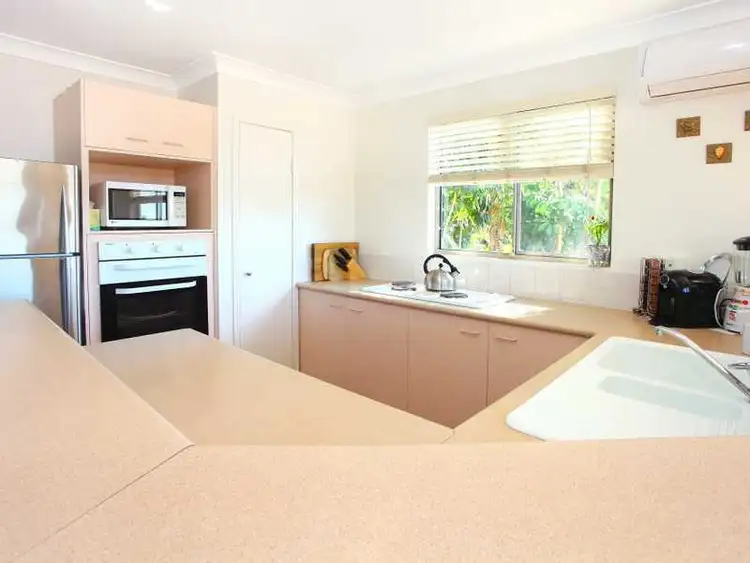 Seventh view of Homely townhouse listing, 18/4 Sherwood Close, Mudgeeraba QLD 4213