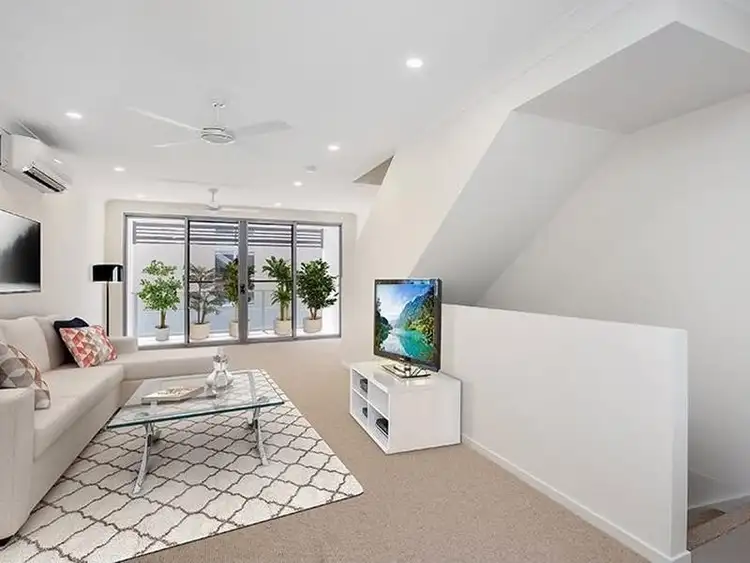 Fifth view of Homely townhouse listing, 28/3028 The Boulevard, Carrara QLD 4211