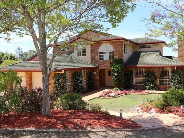14 PINE COUNTY PLACE, Bellbowrie QLD 4070