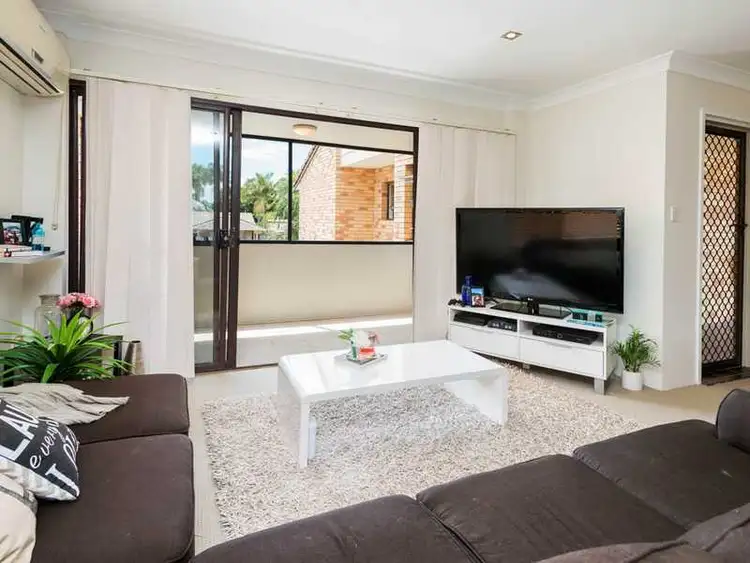Second view of Homely unit listing, 6/46 Oceanic Dr, Mermaid Waters QLD 4218