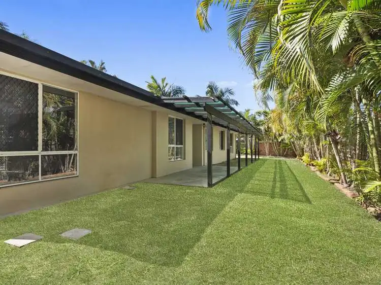 216 Tallebudgera Drive, Palm Beach QLD 4221