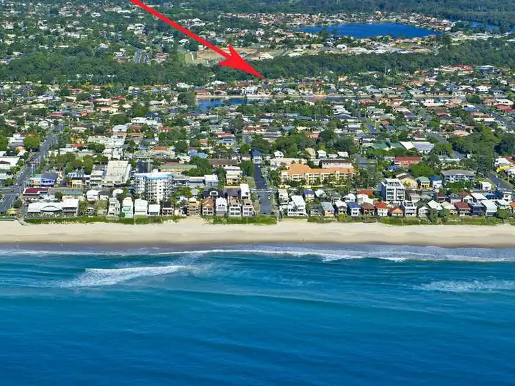 10 Myrtle Court, Palm Beach QLD 4221