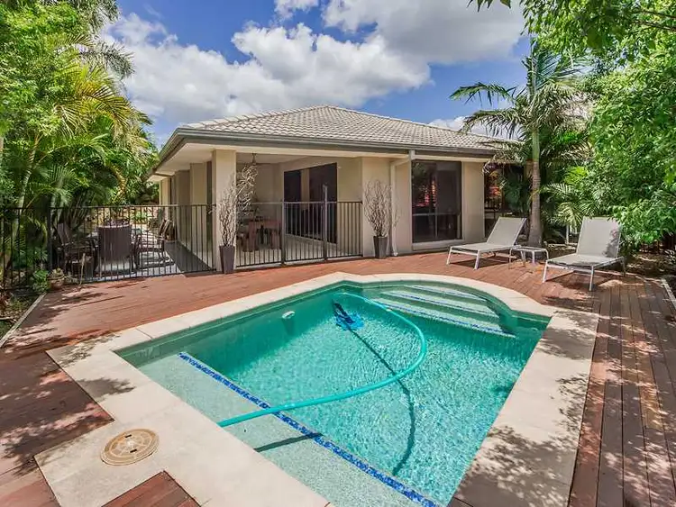 9 Irvine Street, Pacific Pines QLD 4211